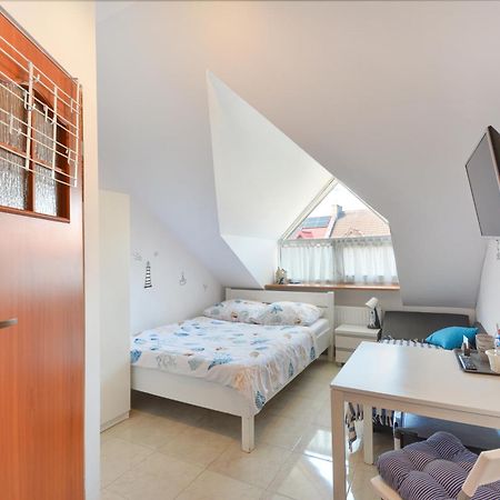 Pensjonat Perelka Apartment Ustronie Morskie Ngoại thất bức ảnh